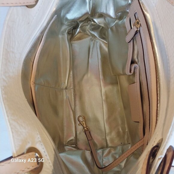 Michael Kors Beige Leather Tote Bag With Gold Metallic Interior & MK Charm - Picture 4 of 11